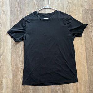 lululemon athletica Classic Black Tee